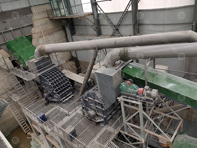 大型石灰石破碎生產線現場